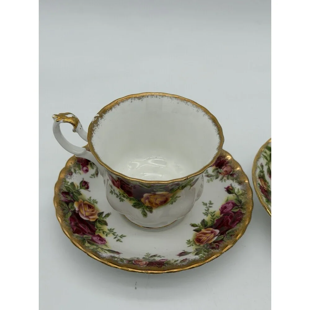 Royal Albert Old Country Roses Bone China Tea Cup & Saucer Set England 4 PCs